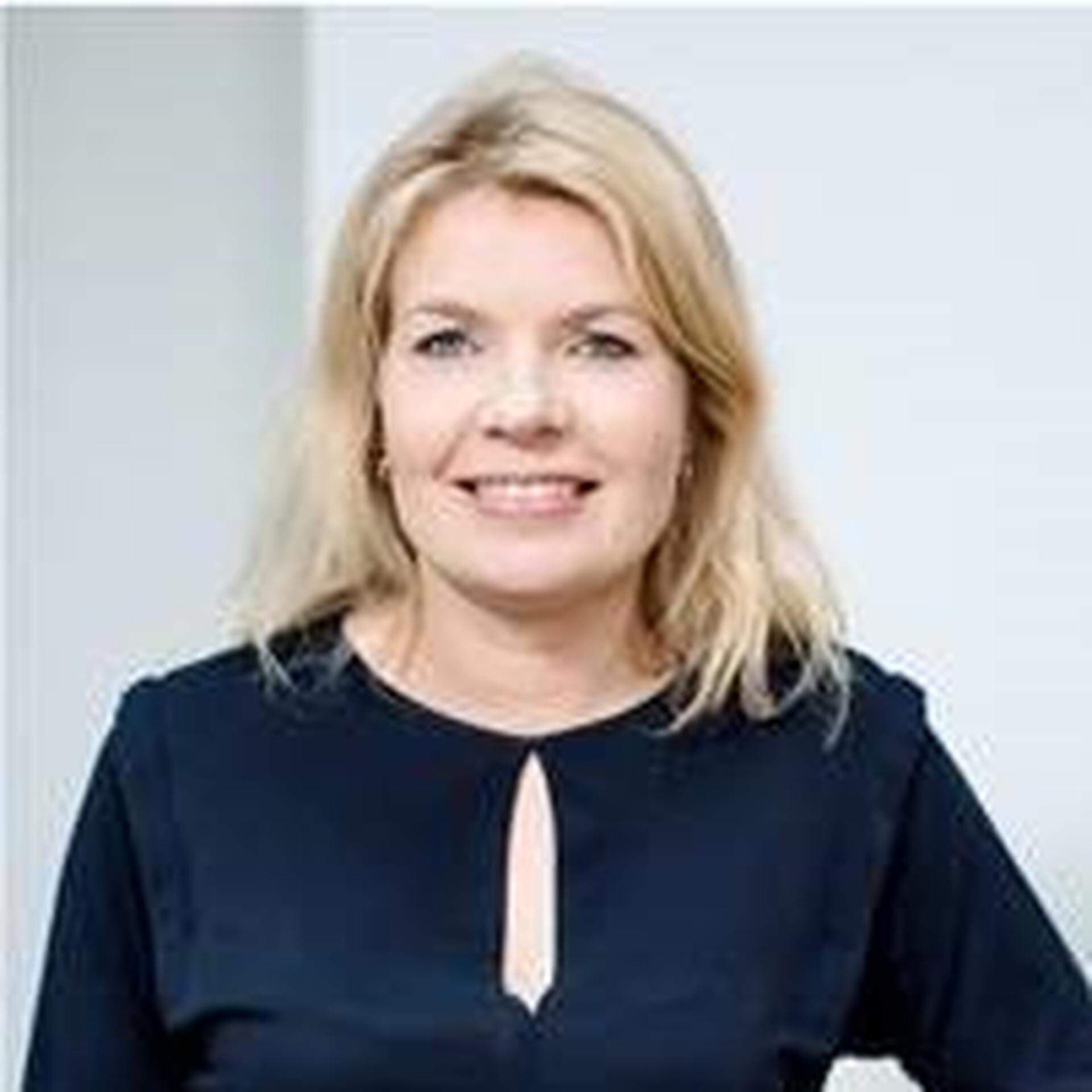 Elin Kebert, Byggföretagen