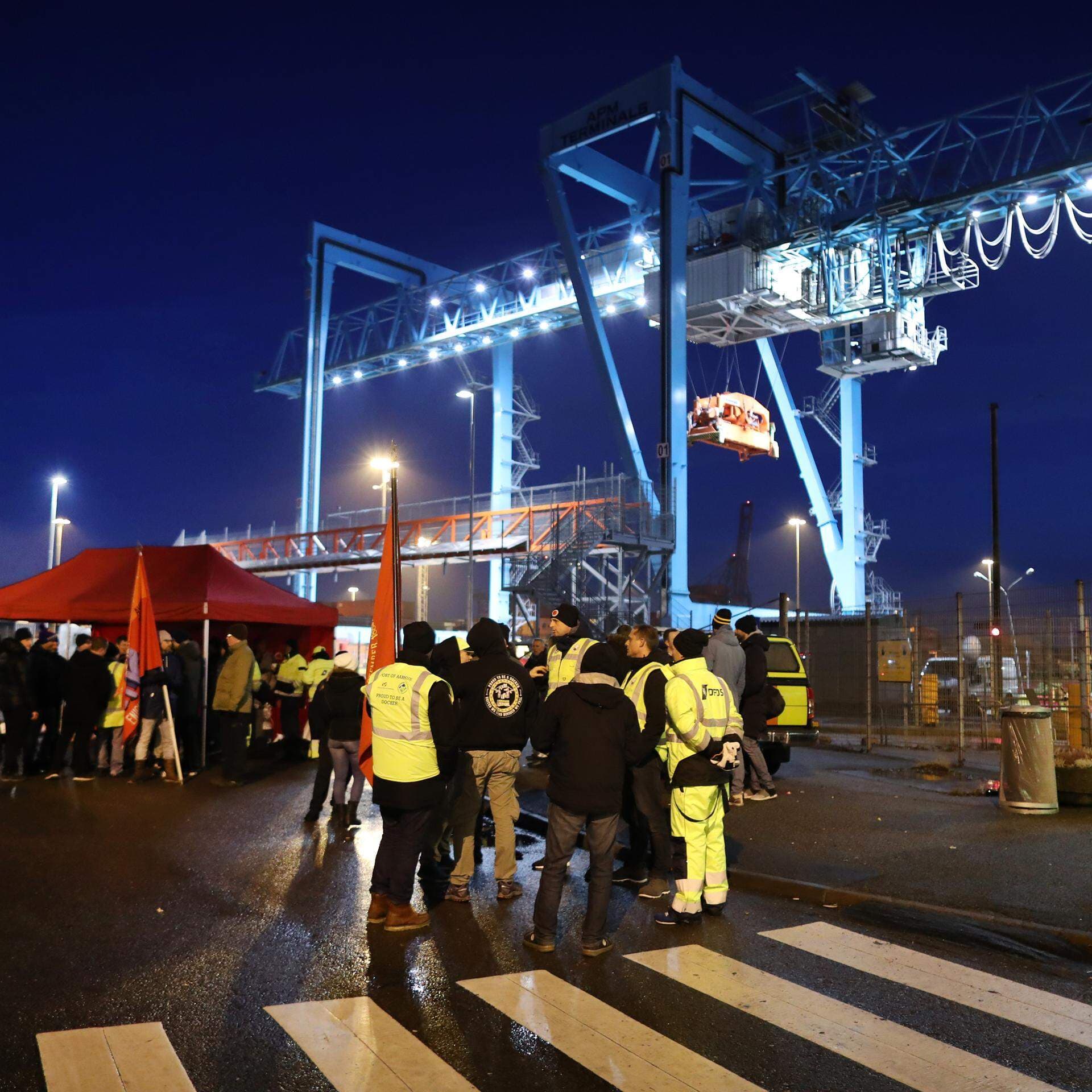 Hamnarbetarförbundet stod för klart flest varsel om stridsåtgärder på svensk arbetsmarknad under 2017.