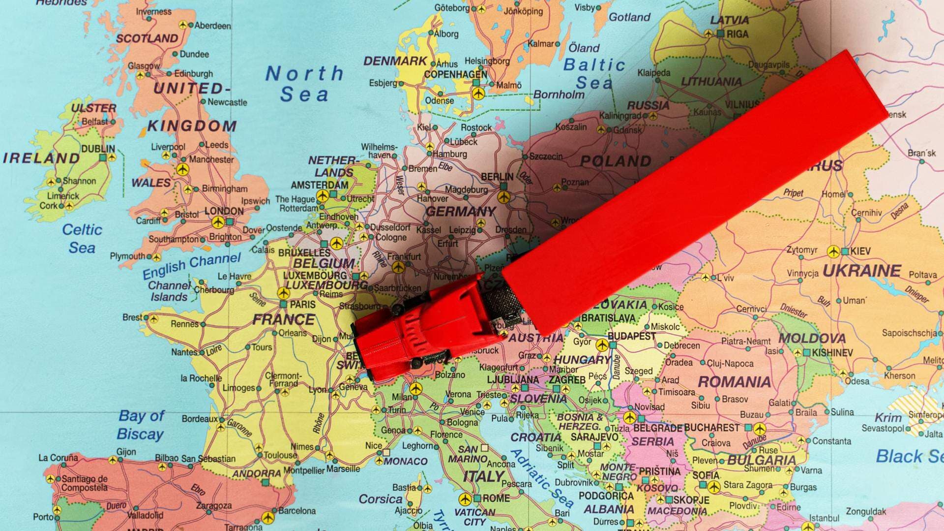 Lastbil på en europakarta