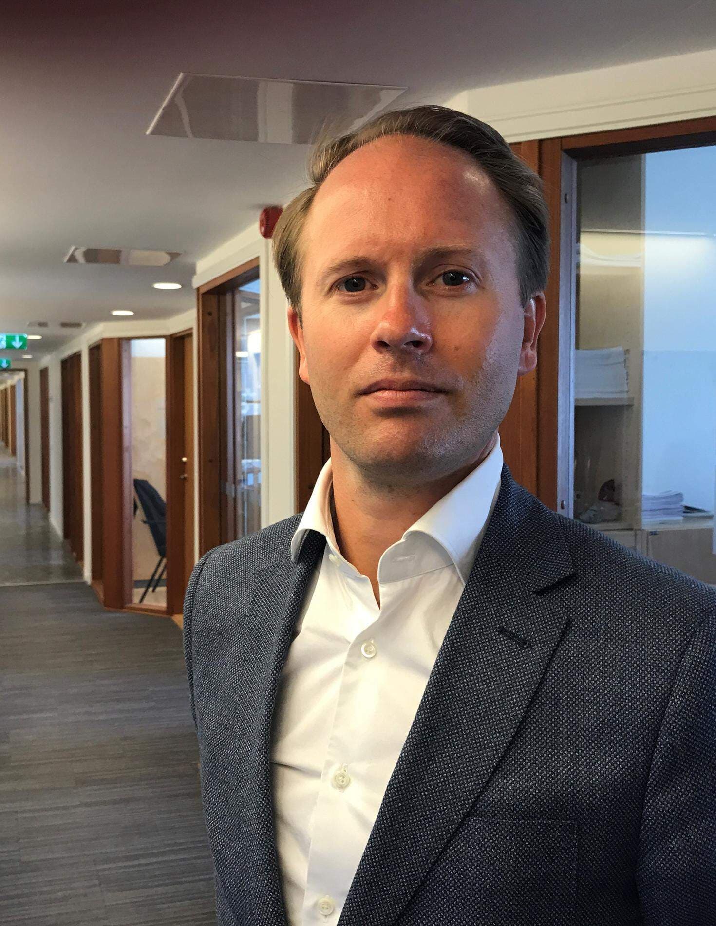 Edward Hamilton, arbetsmarknadsexpert