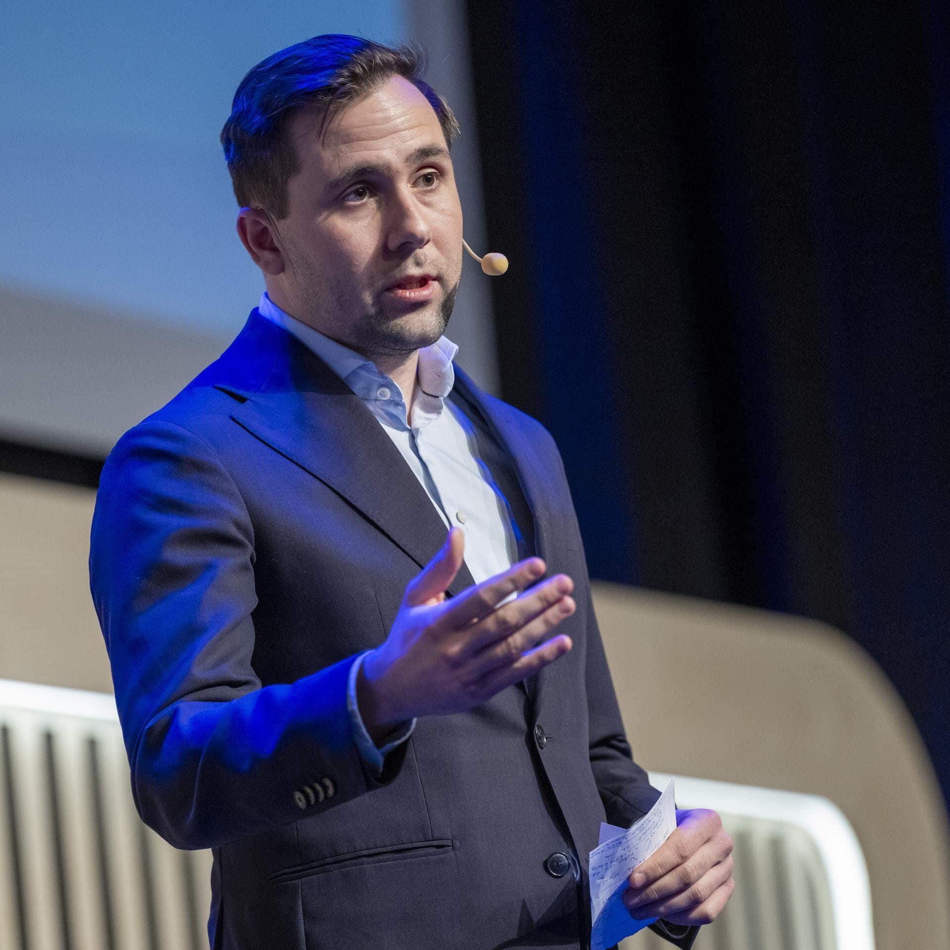 Bistånds- och utrikeshandelsminister Benjamin Dousa (M).