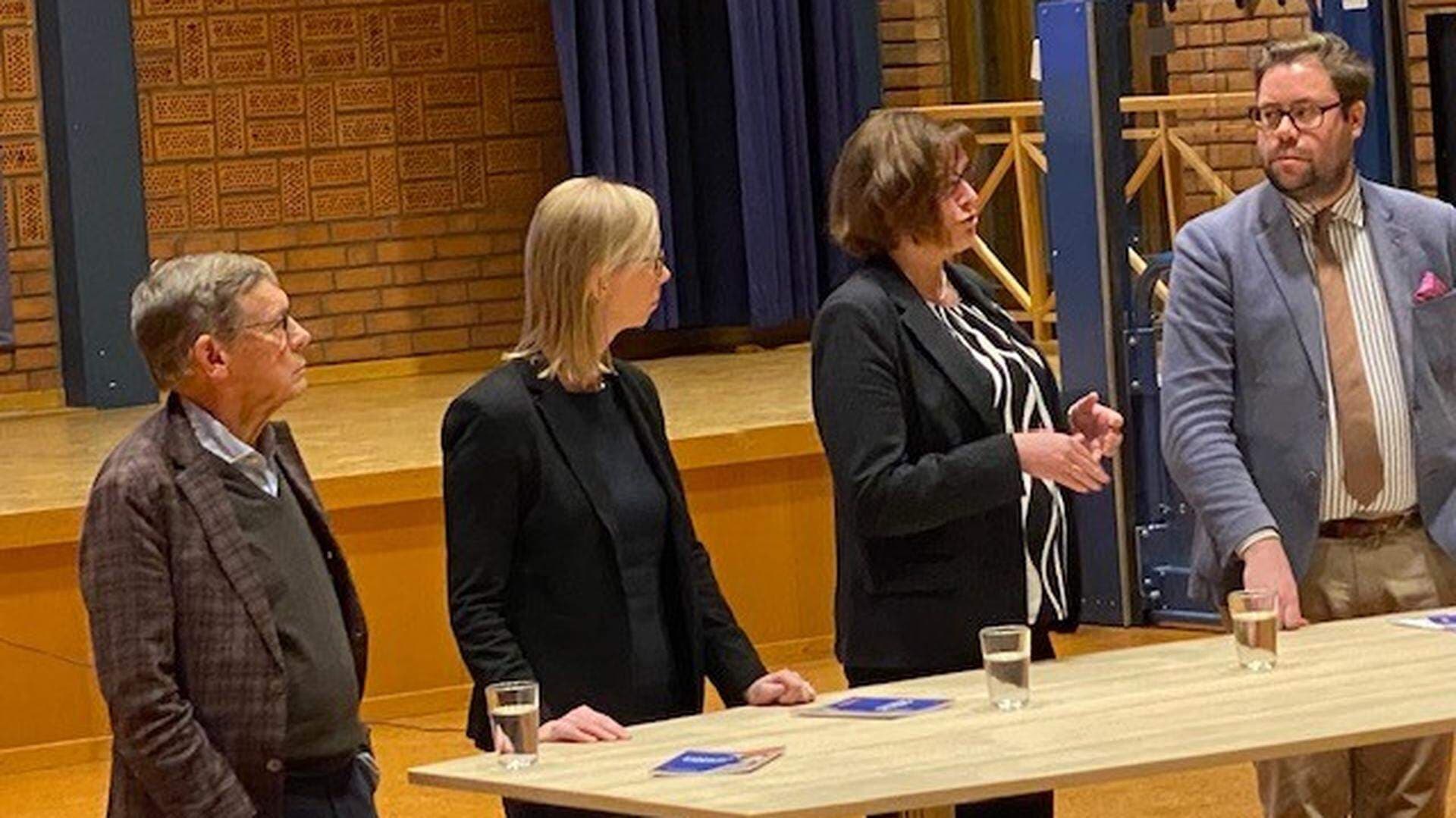 Medverkande i panelen