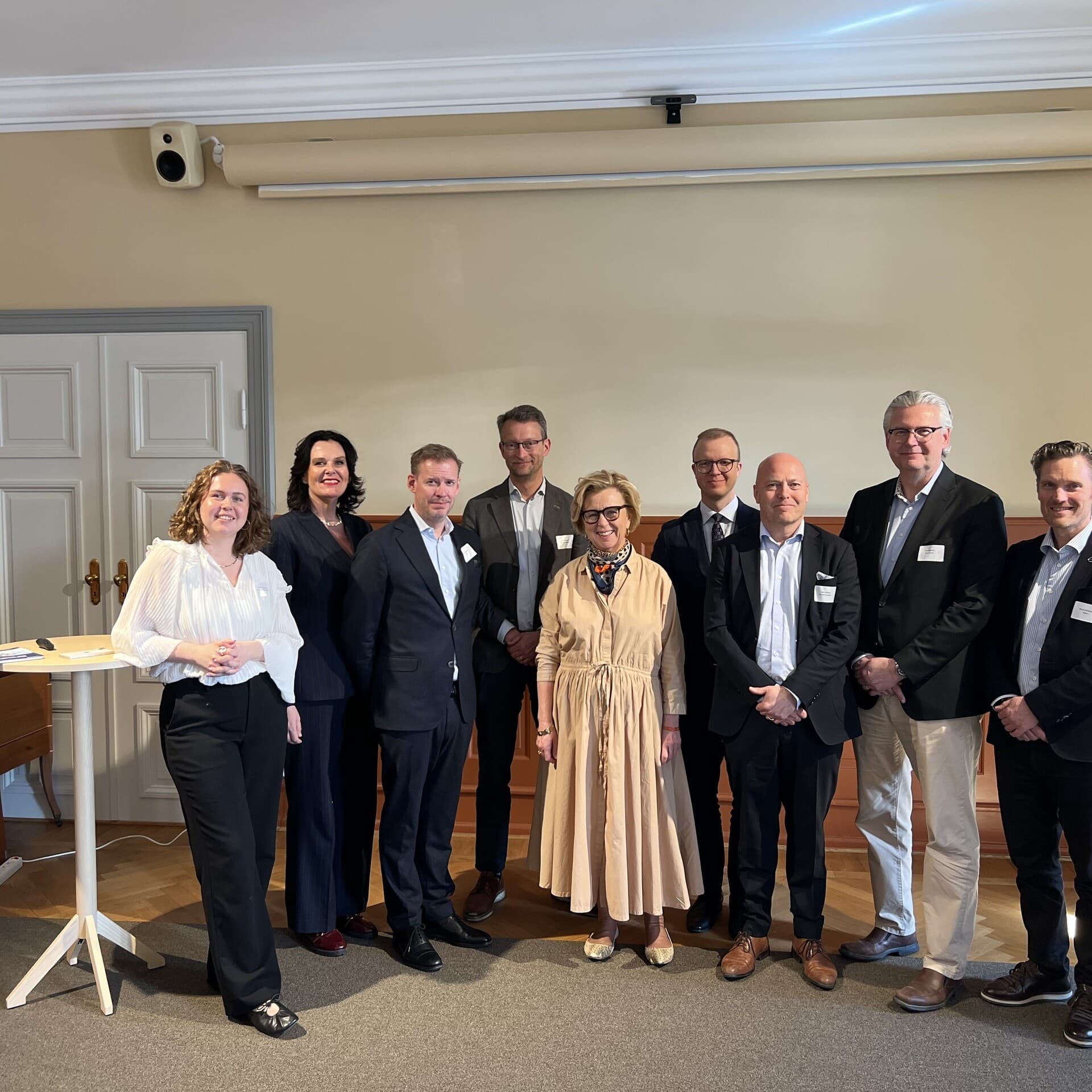 Frida Pamliden Ulrica Bennesved Kristian Lindquist Henrik Isakson Maria Arnholm Stefan Sagebro Johan Sjöberg Henrik Dahlin och Tomas Norlenius