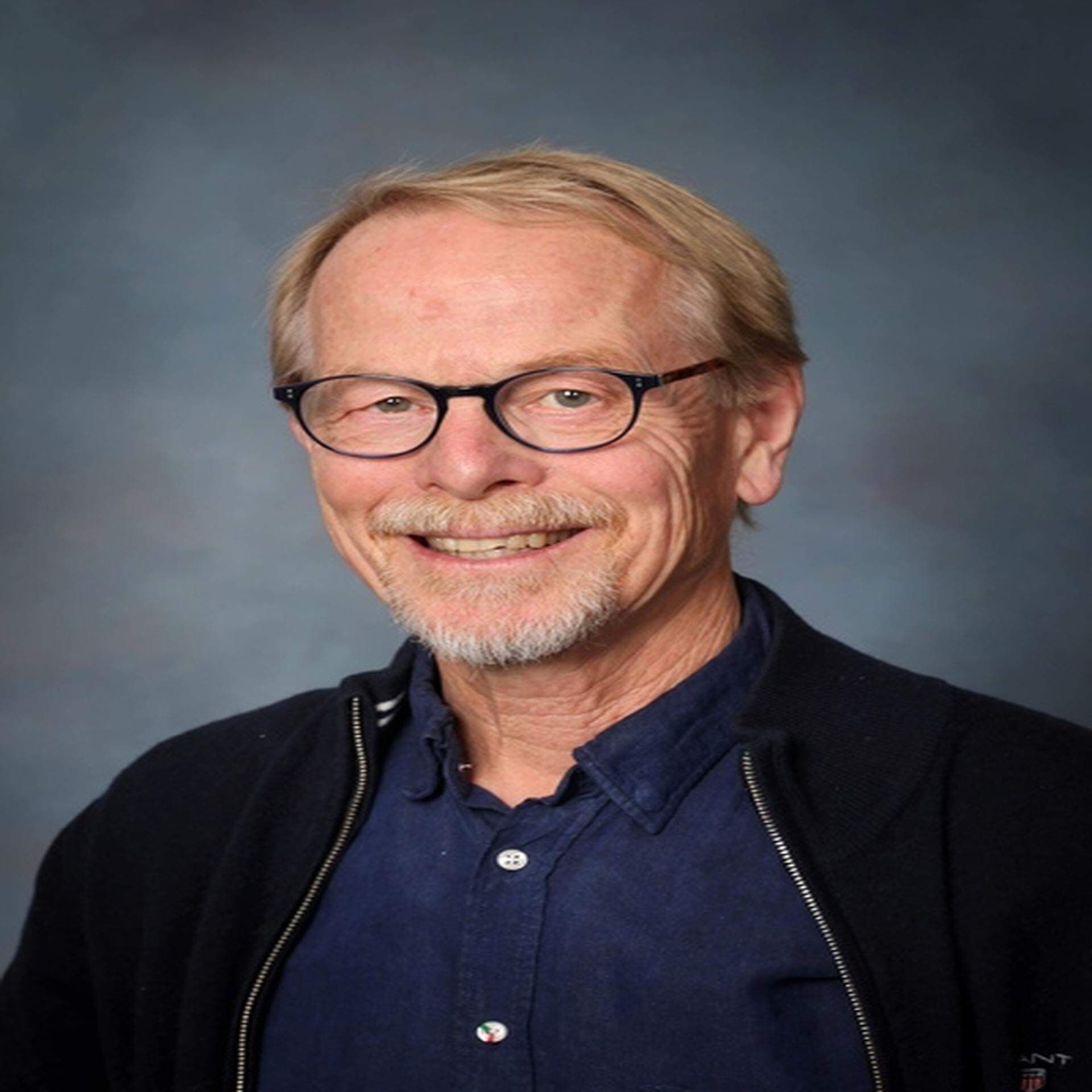 Johan Sennerfeldt, Älvboda Friskola