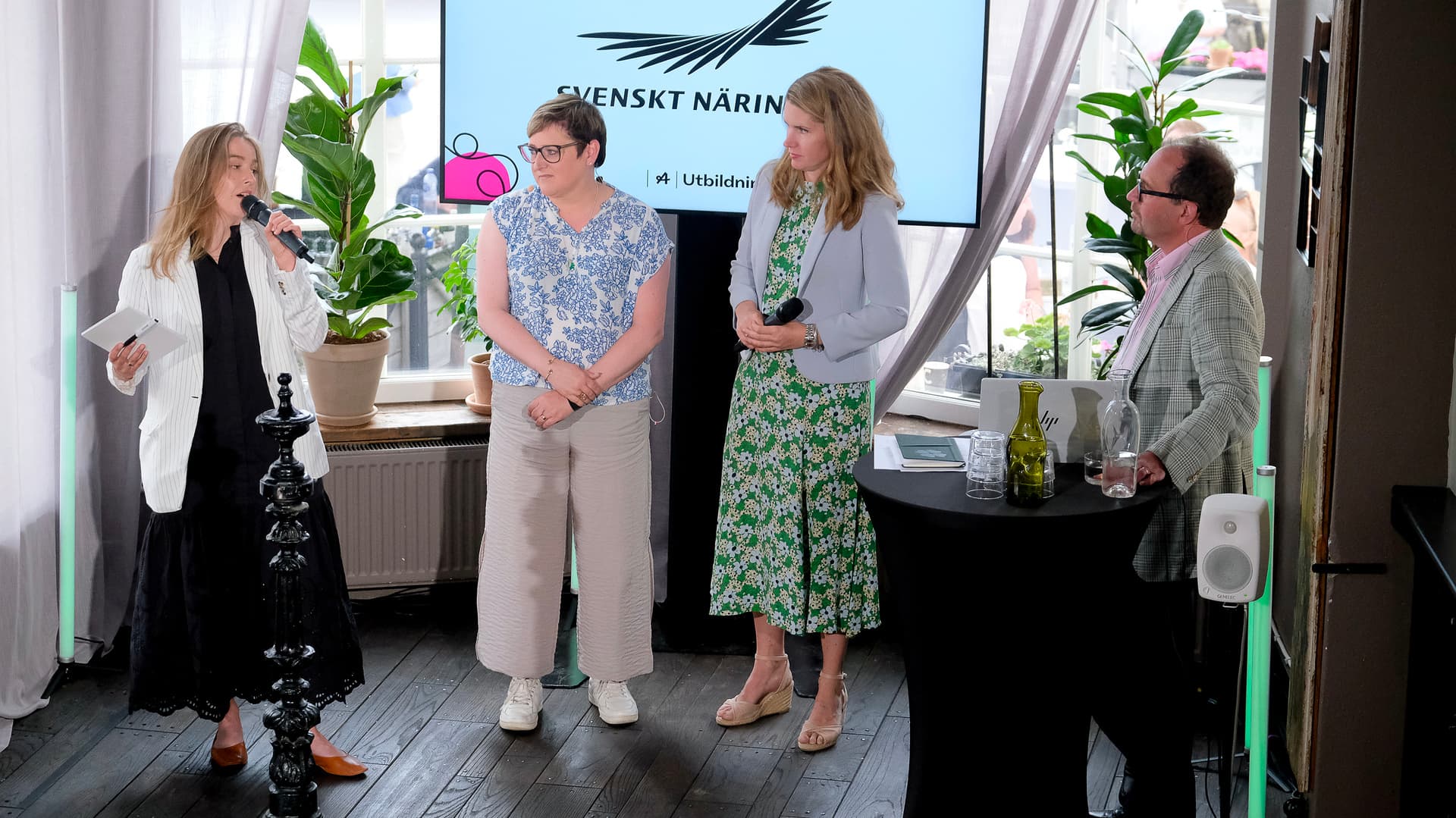 Lovisa Lanryd, välfärdsexpert samt Madeleine Jakobsson (C), och Josefin Malmqvist (M).