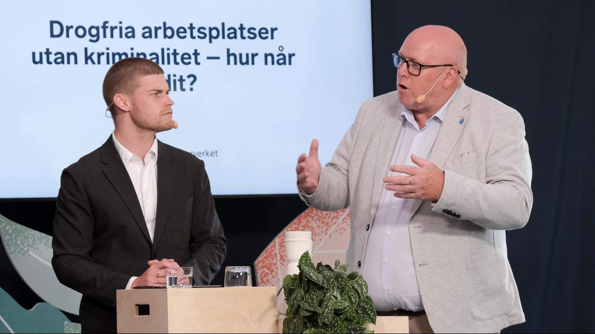 Oliver Rosengren (M), ledamot av arbetsmarknadsutskottet, och Magnus Persson (SD), ordförande för arbetsmarknadsutskottet.