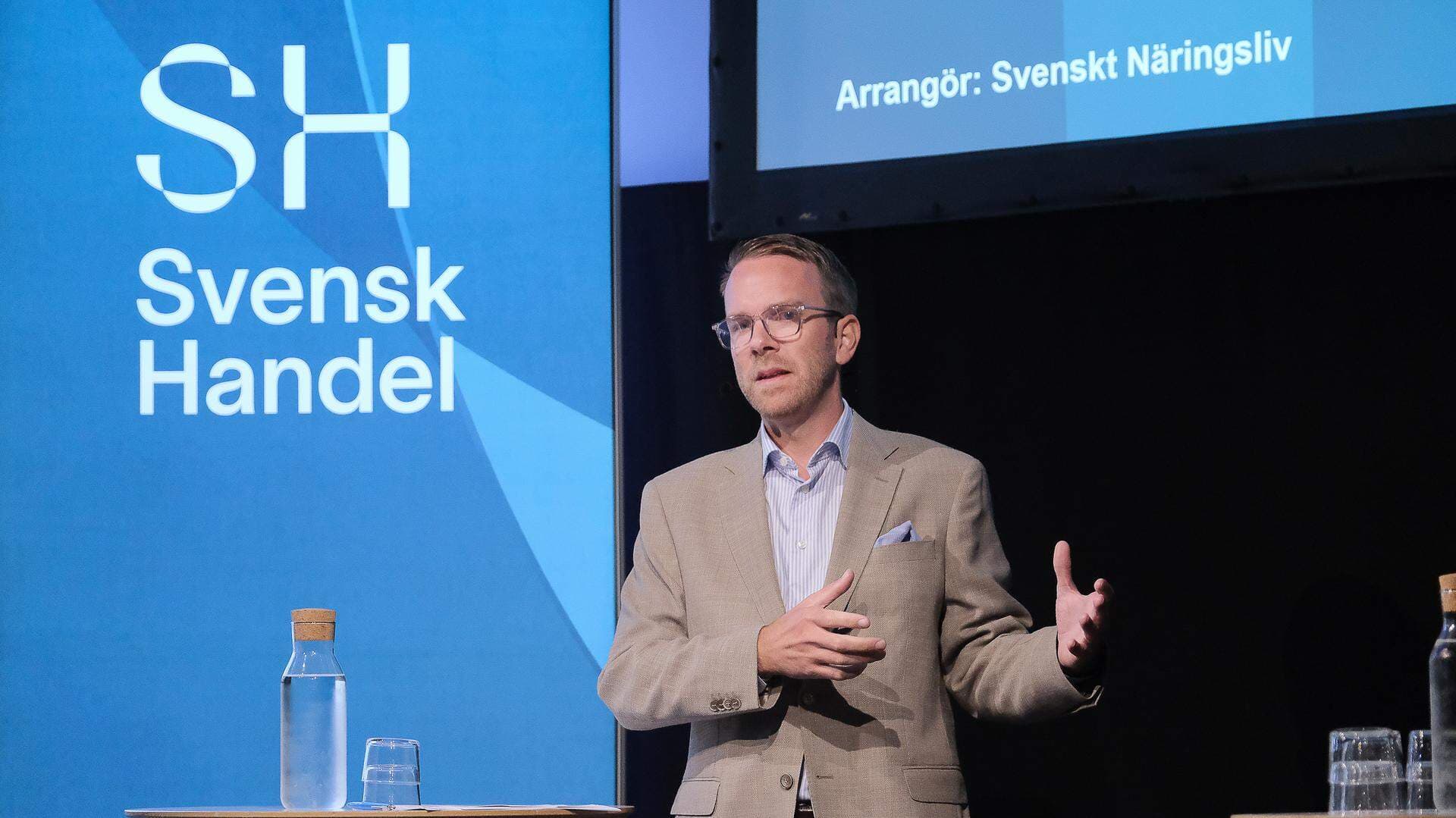 Andreas Carlsson, infrastruktur-och bostadsminister.